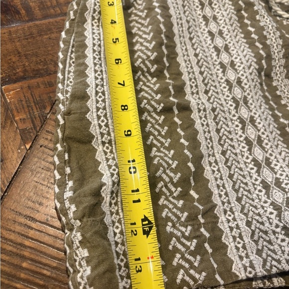 House of Harlow 1960 x Revolve linen embroidered shorts size large . Never worn - Picture 8 of 9